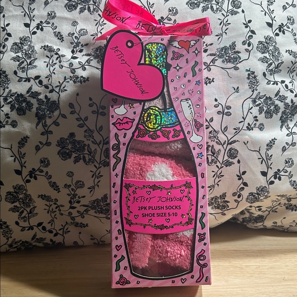 Betsey Johnson Pink and White Plush Socks Set - Picture 1 of 9